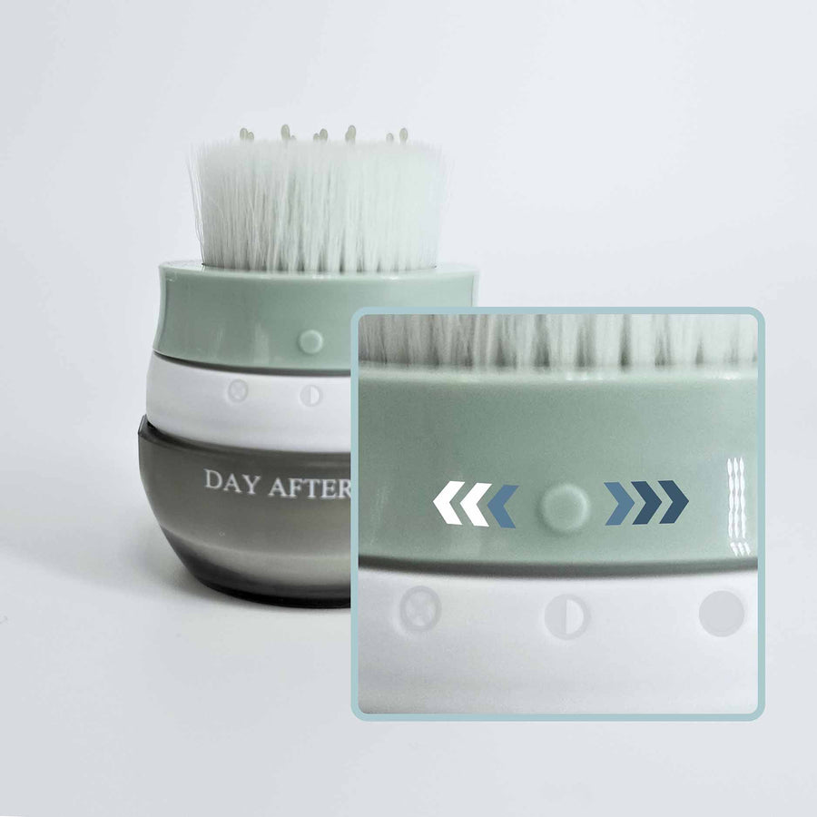 Day After™ Brush + Refill Bundle Clean Dry Shampoo with Free Gift